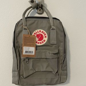 1 HOUR 30% OFF SALE! NWT Fjallraven Kanken Mini Backpack